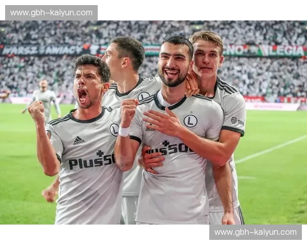 欧联总决赛：一夜荣耀与城市狂欢